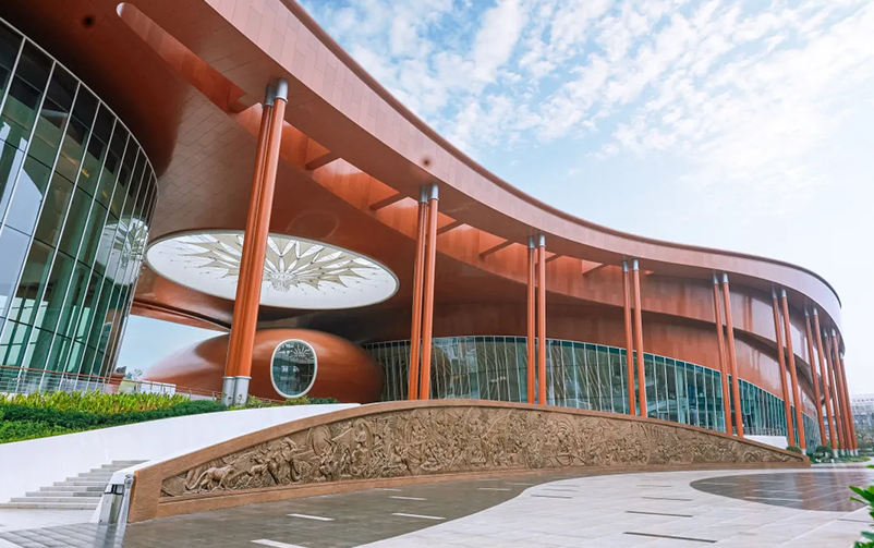 快讯｜试运营启幕！15vip太阳集团视觉见证龙岗国际艺术中心璀璨绽放